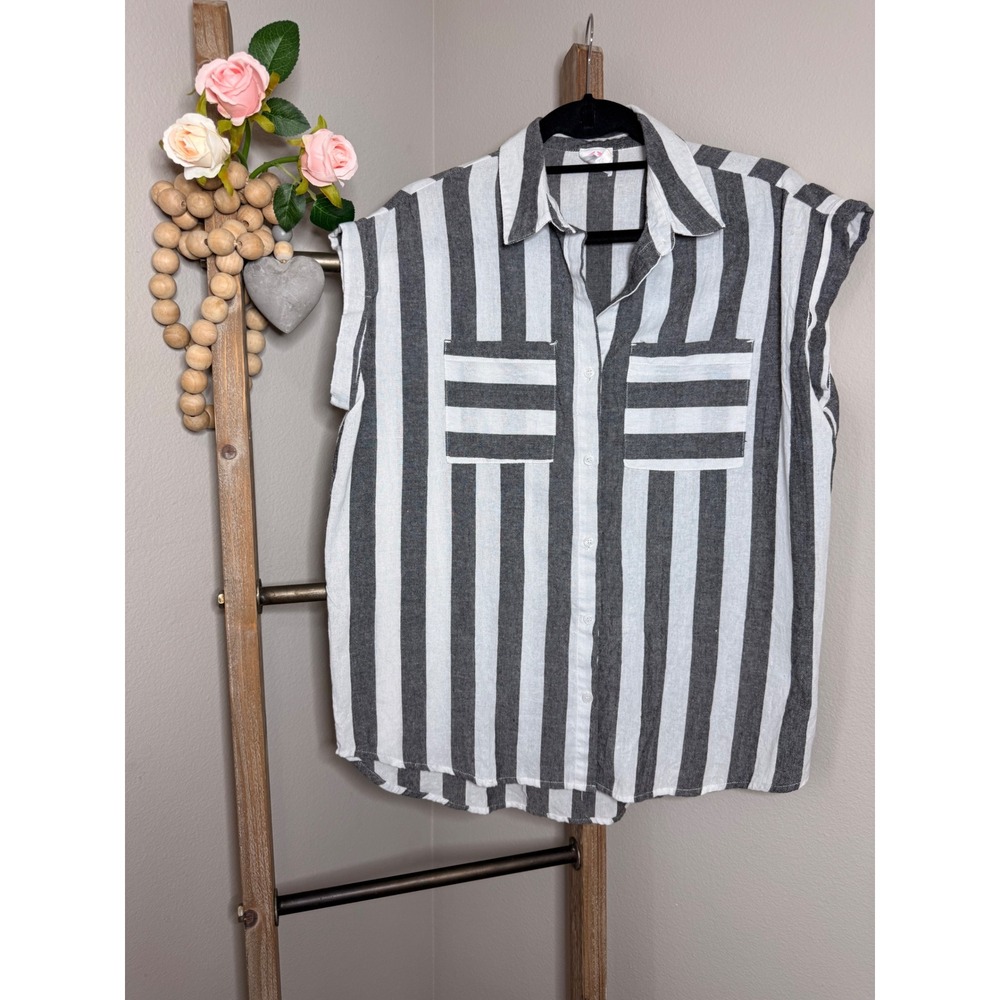 Wanna B Womens Grey White Striped Sleeveless Button Down Shirt WT3007 Size M